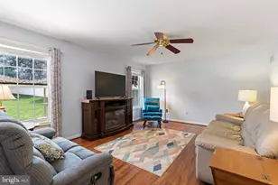 2768 Sparrow Dr, York, PA 17408 - Photo 6