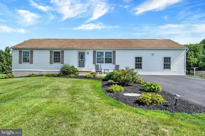 6011 Holly Tree Court, Felton, PA 17322 - Photo 2