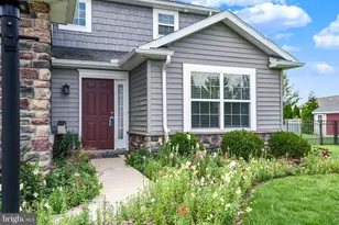 1128 Park Ave, Dillsburg, PA 17019 - Photo 2