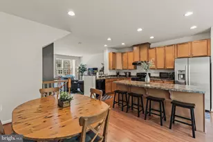 819 Blossom Dr, Hanover, PA 17331 - Photo 18