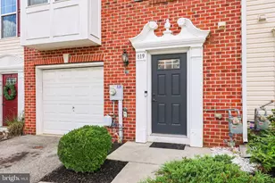 819 Blossom Dr, Hanover, PA 17331 - Photo 4