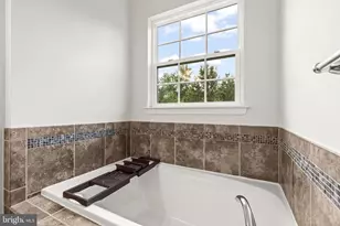 819 Blossom Dr, Hanover, PA 17331 - Photo 28
