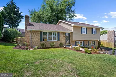 108 Hirtland Avenue, Hanover, PA 17331 - Photo 2