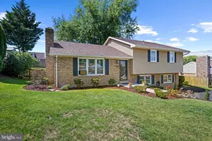 108 Hirtland Ave, Hanover, PA 17331 - Photo 2