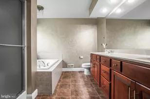 696 Rishel Dr, York, PA 17406 - Photo 28