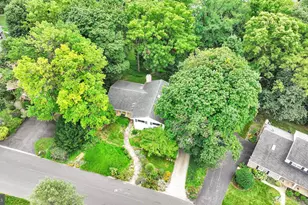 116 Scarboro Dr, York, PA 17403 - Photo 2