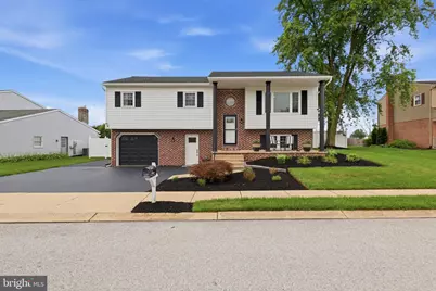 2477 N Gabrielle Court, York, PA 17408 - Photo 2