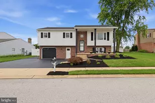 2477 N Gabrielle Ct, York, PA 17408 - Photo 2