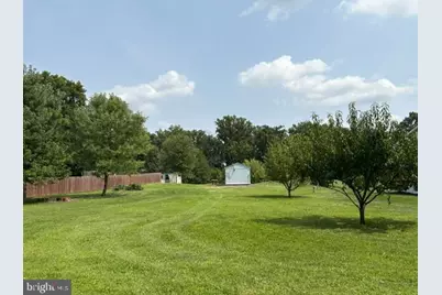 325 E Butter Road, York, PA 17404 - Photo 4