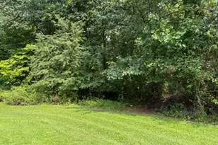 325 E Butter Rd, York, PA 17404 - Photo 12