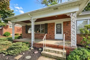 22 Crestview Dr, York, PA 17402 - Photo 4
