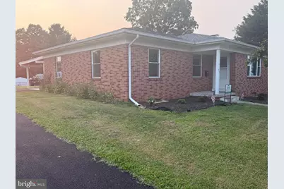 462 N Pleasant Avenue, Dallastown, PA 17313 - Photo 2