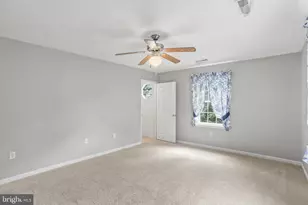 1365 Village Dr, Spring Grove, PA 17362 - Photo 28