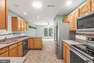 1365 Village Dr, Spring Grove, PA 17362 - Photo 14