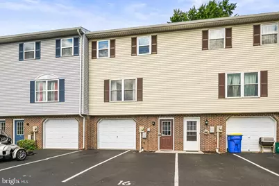 16 Pine Drive, Manchester, PA 17345 - Photo 2
