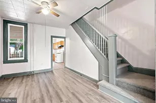 121 S West St, York, PA 17401 - Photo 8
