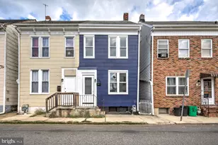 209 Park Pl, York, PA 17401 - Photo 1