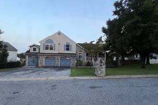 33 Brook Hollow Ave, Felton, PA 17322 - Photo 1