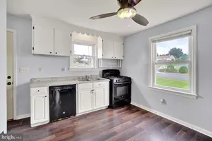 2016 Orange St, York, PA 17404 - Photo 6