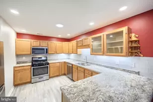 3004 Village Cir W, York, PA 17404 - Photo 16
