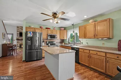 1122 Roosevelt Court, Hanover, PA 17331 - Photo 6