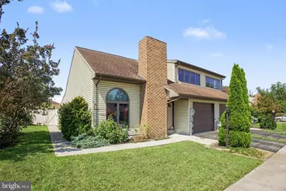 1122 Roosevelt Court, Hanover, PA 17331 - Photo 2