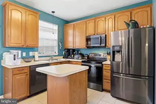 394 Bruaw Dr, York, PA 17406 - Photo 10