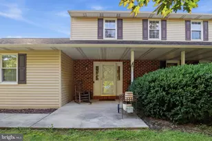 90 Steffie Dr, Mount Wolf, PA 17347 - Photo 2