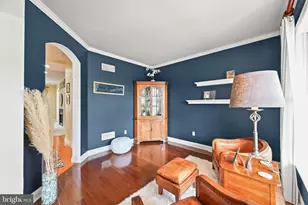 2146 Bernays Dr, York, PA 17404 - Photo 8