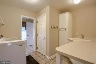 1750 Paulson Dr, York, PA 17406 - Photo 22
