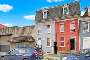 230 E Poplar St, York, PA 17403 - Photo 1