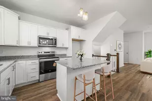 452 Bradford Dr, Red Lion, PA 17356 - Photo 8