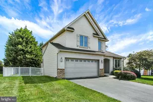 891 Solarlight Dr, York, PA 17402 - Photo 4
