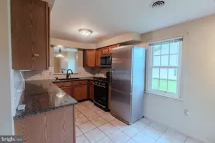 401 Bentwood Ln, York, PA 17408 - Photo 8