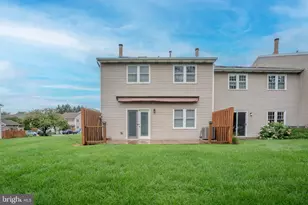 401 Bentwood Ln, York, PA 17408 - Photo 6
