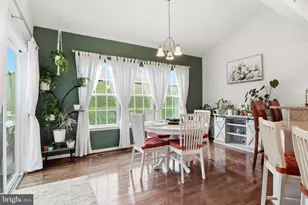 757 Lake Redman Ct, Seven Valleys, PA 17360 - Photo 16