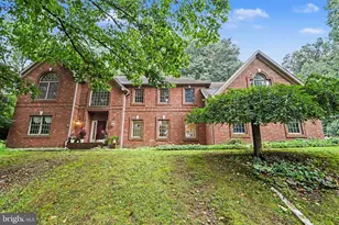 659 Hunters Ln, Lewisberry, PA 17339 - Photo 1