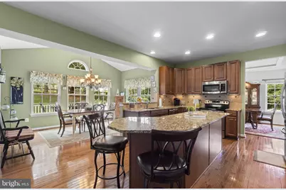 8711 Fairway Court, Seven Valleys, PA 17360 - Photo 4