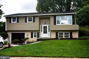 21 Fenwick Dr, Manchester, PA 17345 - Photo 1