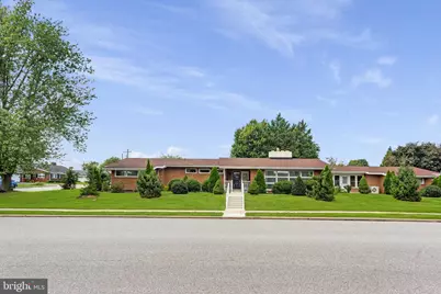 300 George Street, Hanover, PA 17331 - Photo 1