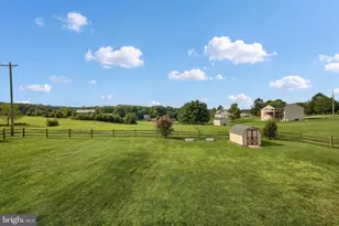 2052 Noss Rd, York, PA 17408 - Photo 10