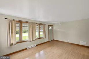 45 Shorbs Hill Rd, Hanover, PA 17331 - Photo 4