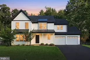 2541 Edgewood, York, PA 17403 - Photo 1