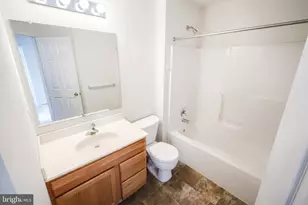 2136 Maple Crest Blvd, York, PA 17406 - Photo 14