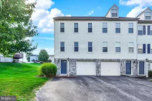 2730 Woodmont Dr, York, PA 17404 - Photo 1