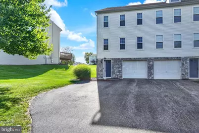 2730 Woodmont Drive, York, PA 17404 - Photo 2