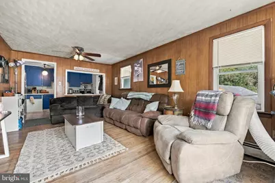 128 W Gay Street, Windsor, PA 17366 - Photo 4