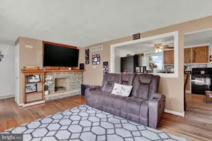 2786 Clearbrook Blvd, York, PA 17406 - Photo 4