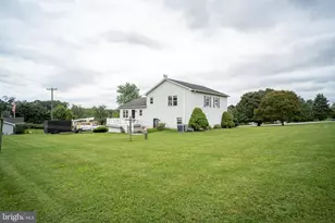 1017 Valley Rd, York, PA 17406 - Photo 10