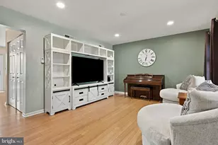 130 Robin Hill Cir, York, PA 17404 - Photo 4